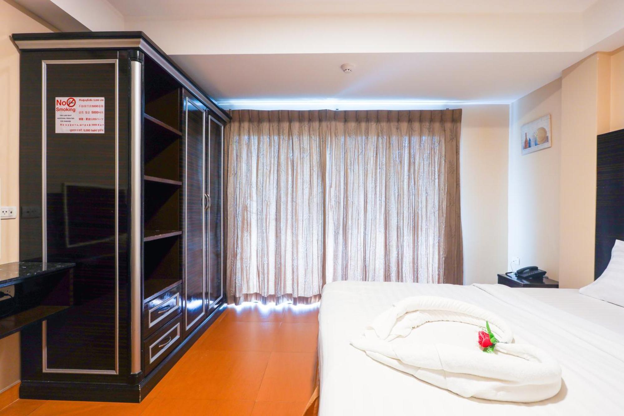 Land Royal Residence Pattaya Esterno foto