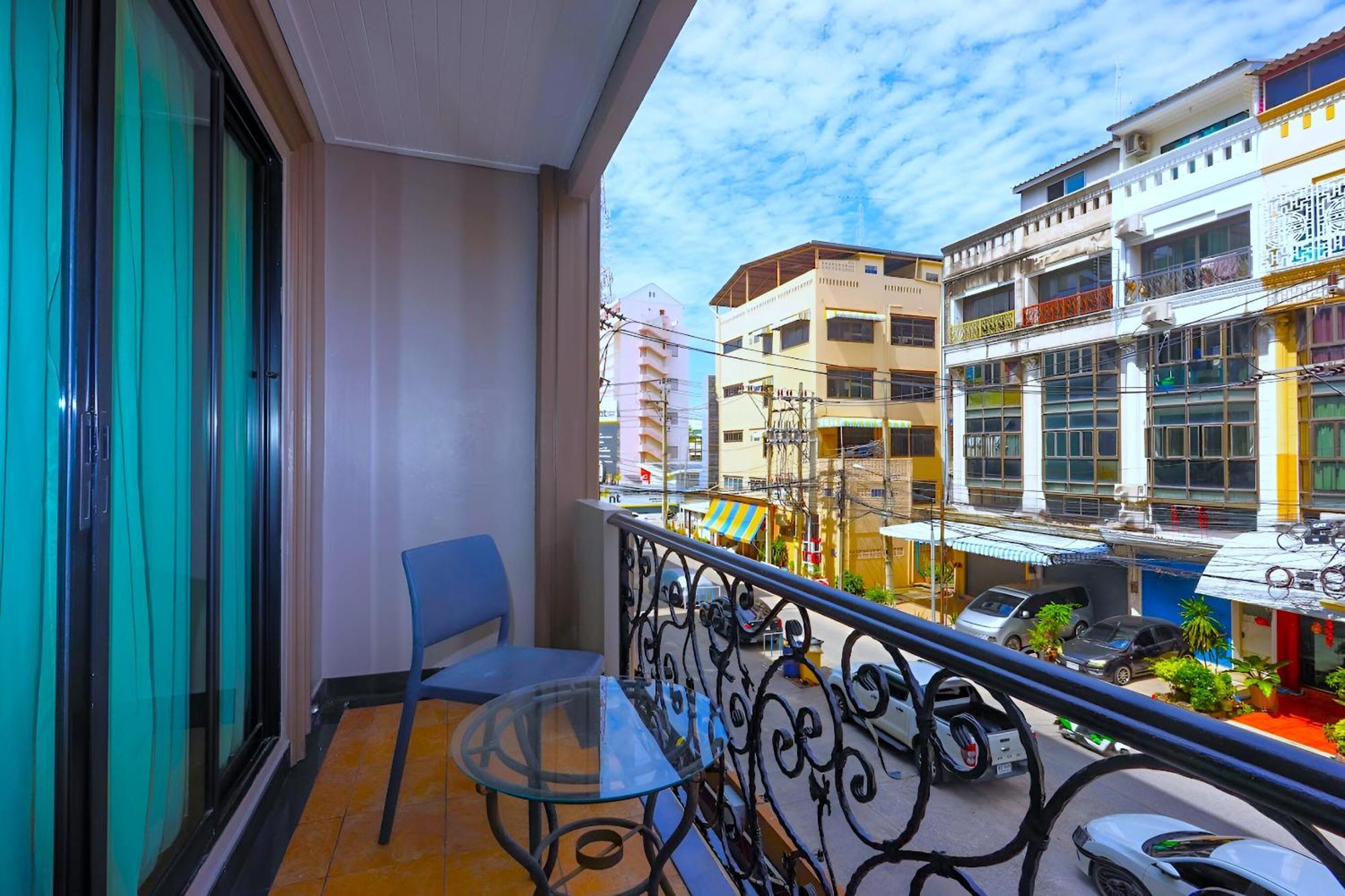 Land Royal Residence Pattaya Esterno foto