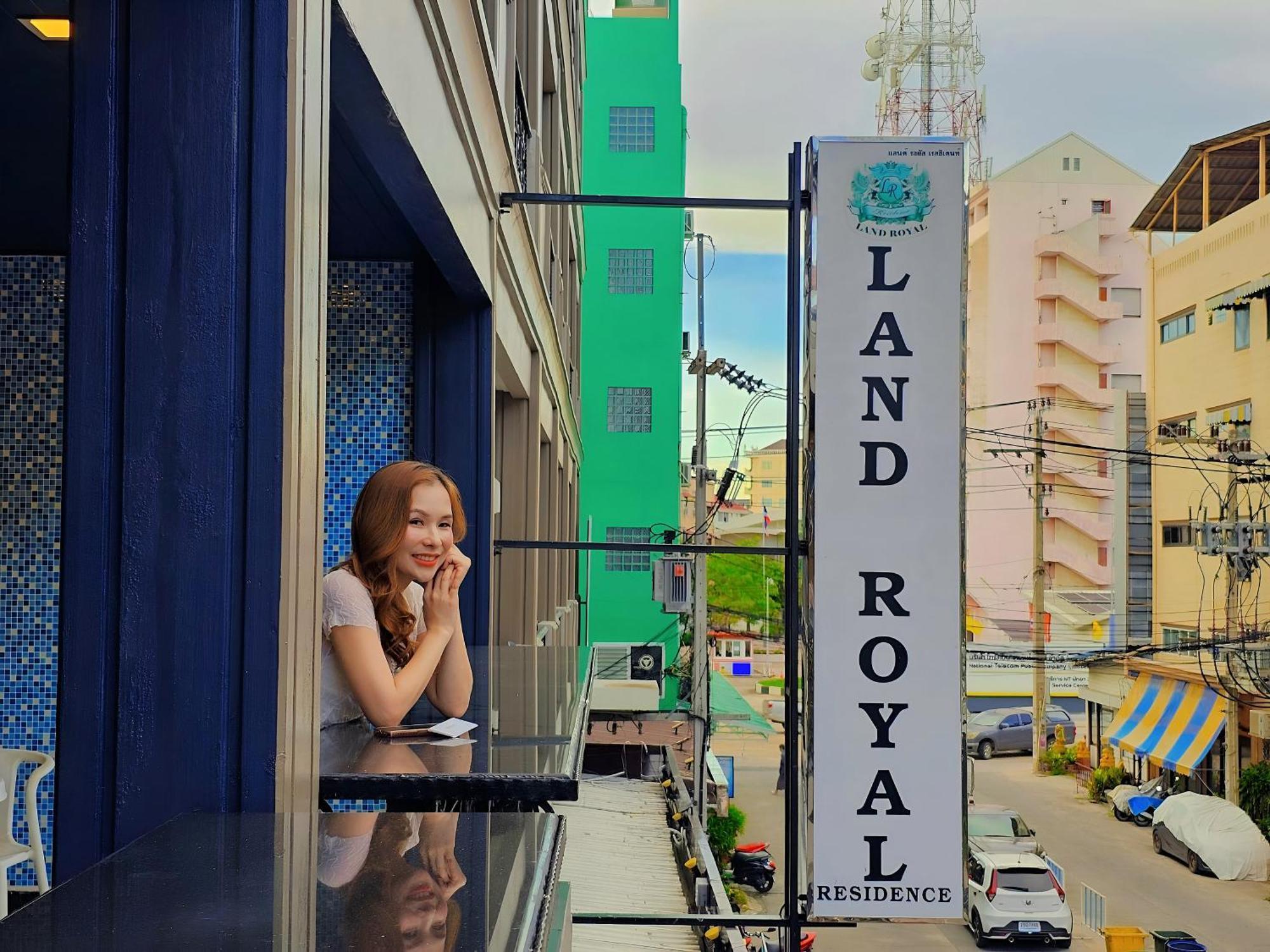 Land Royal Residence Pattaya Esterno foto