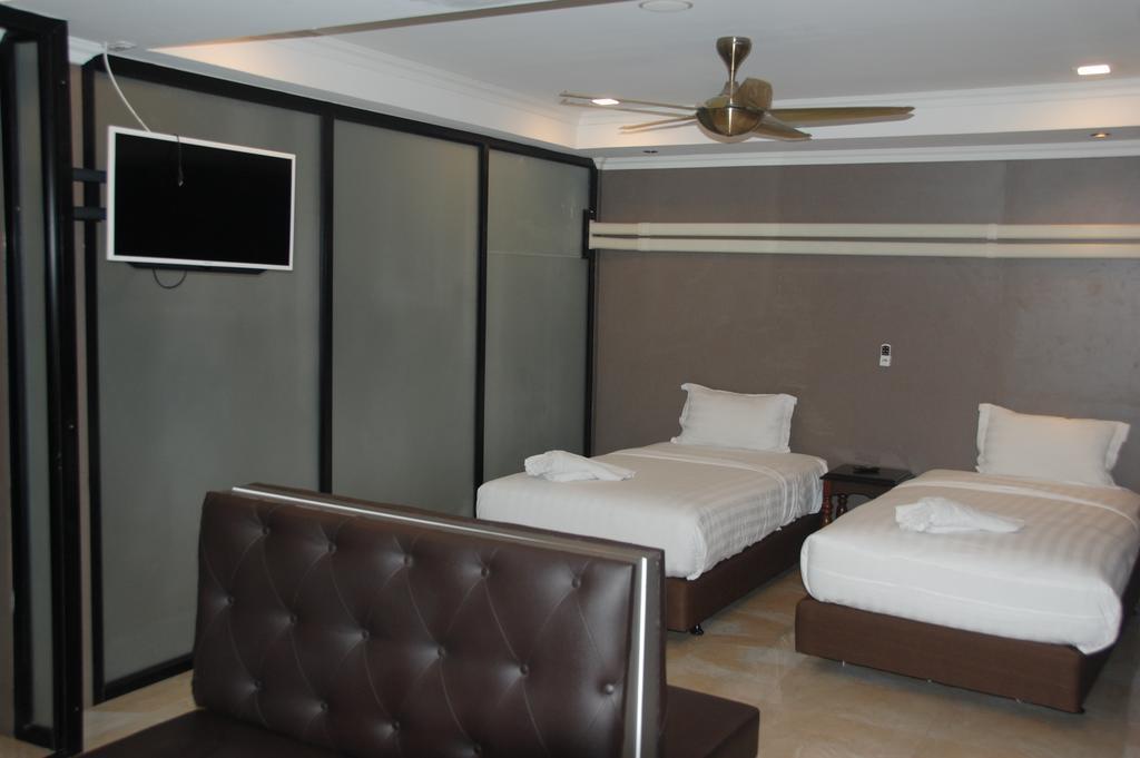 Land Royal Residence Pattaya Esterno foto