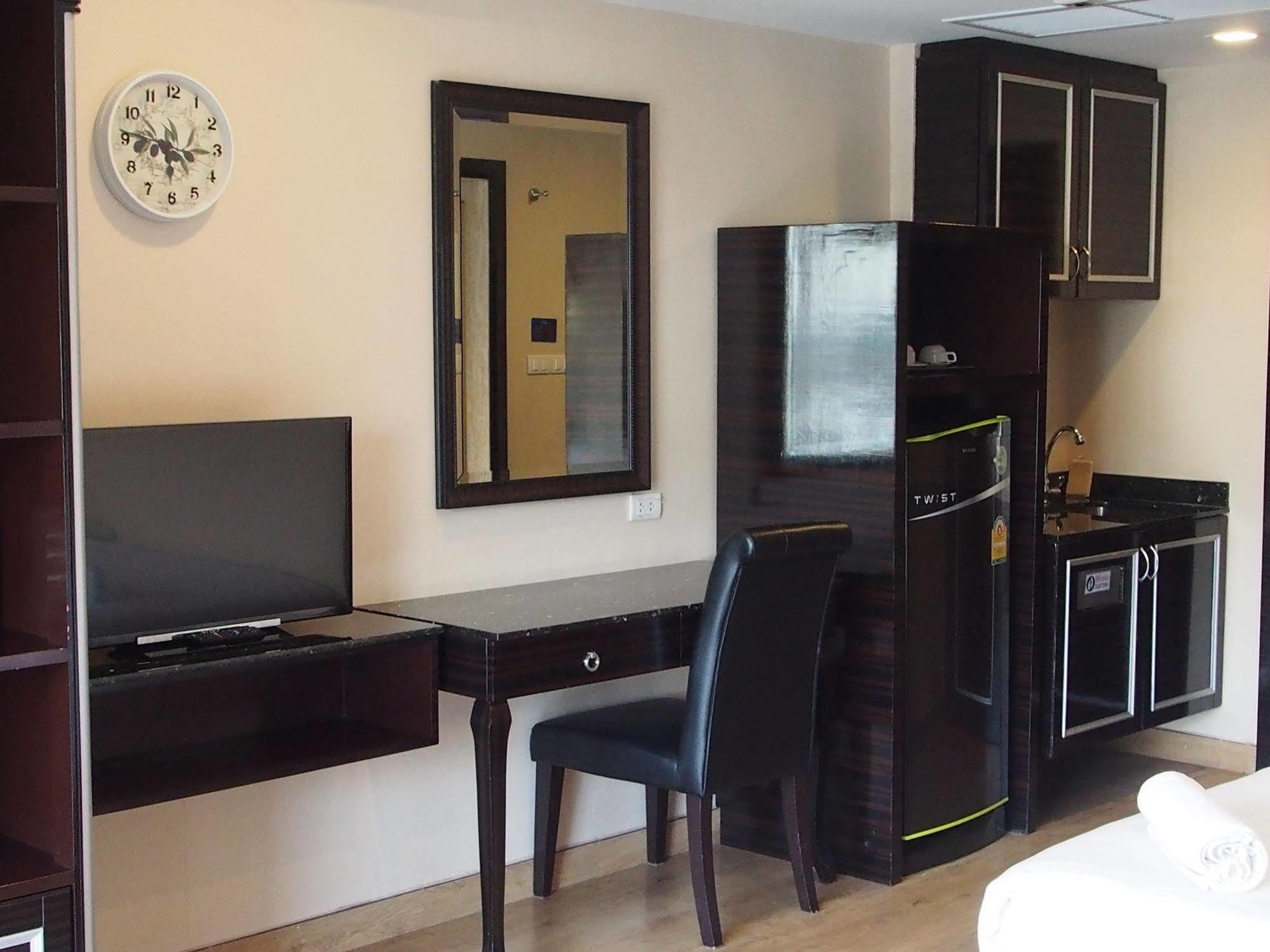Land Royal Residence Pattaya Esterno foto